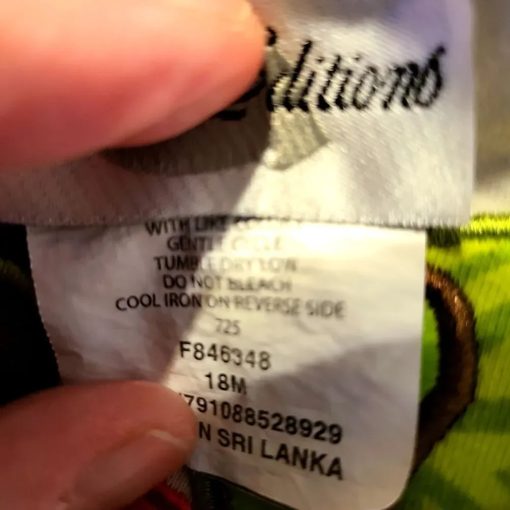 A child's leggings and fall shirt byrare editions 18 months, in excellent condit
